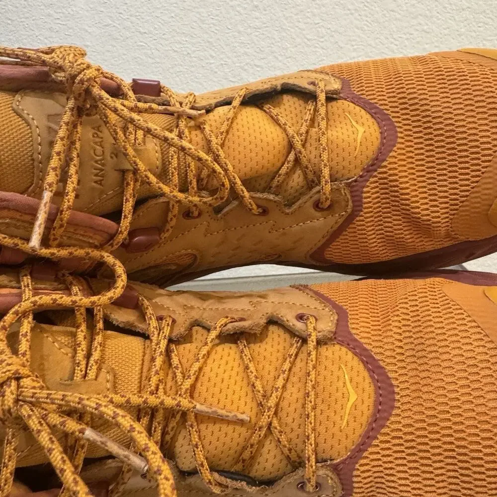 Hoka One One hoka one
